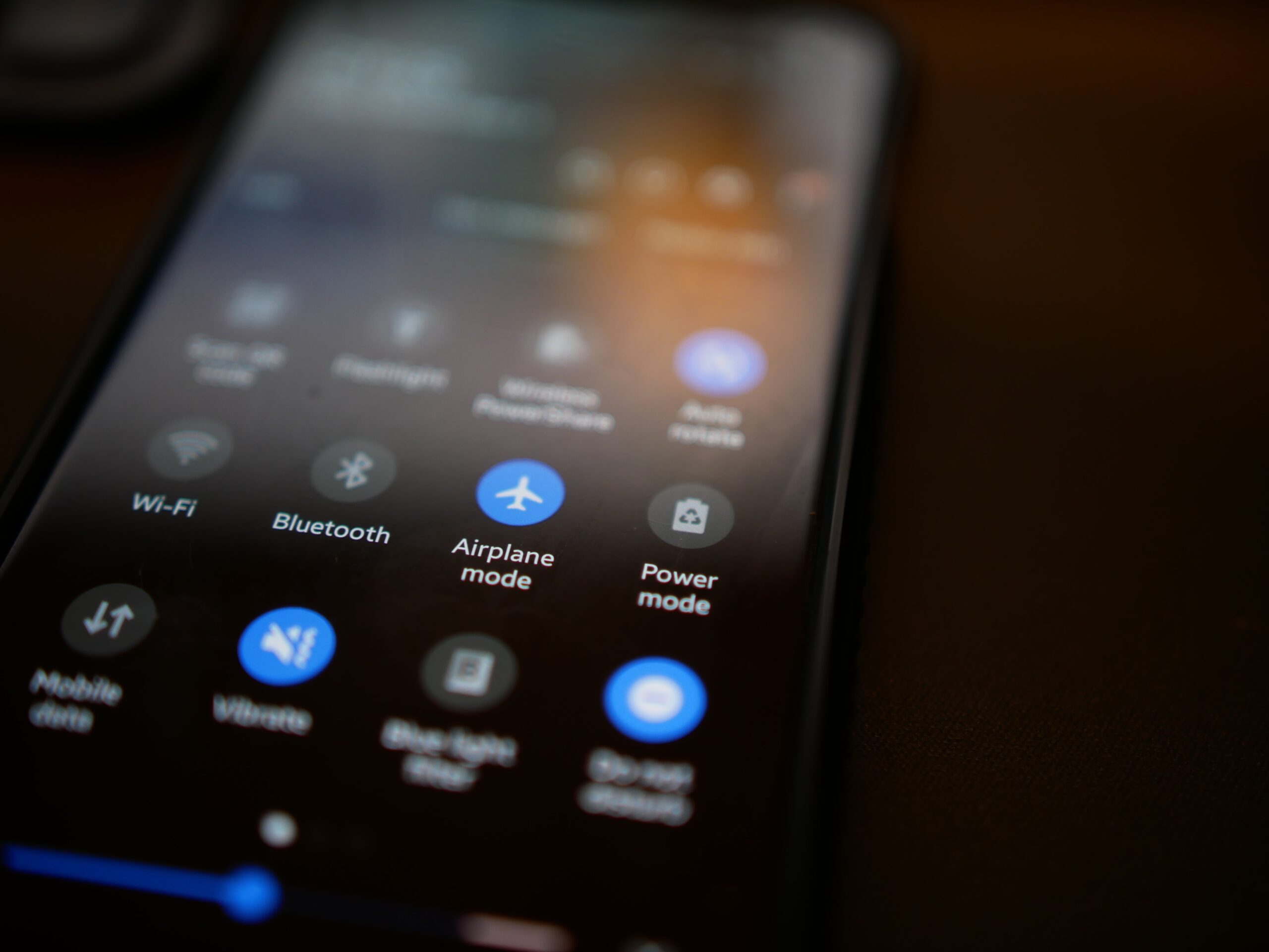 9 Reasons to Use Airplane Mode Even If You're Not Traveling